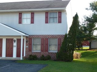 55 Oriole Dr, Ephrata, PA 17522