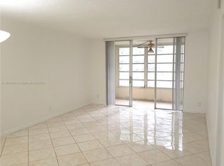 3000 NW 48th Ter APT 122, Fort Lauderdale, FL 33313