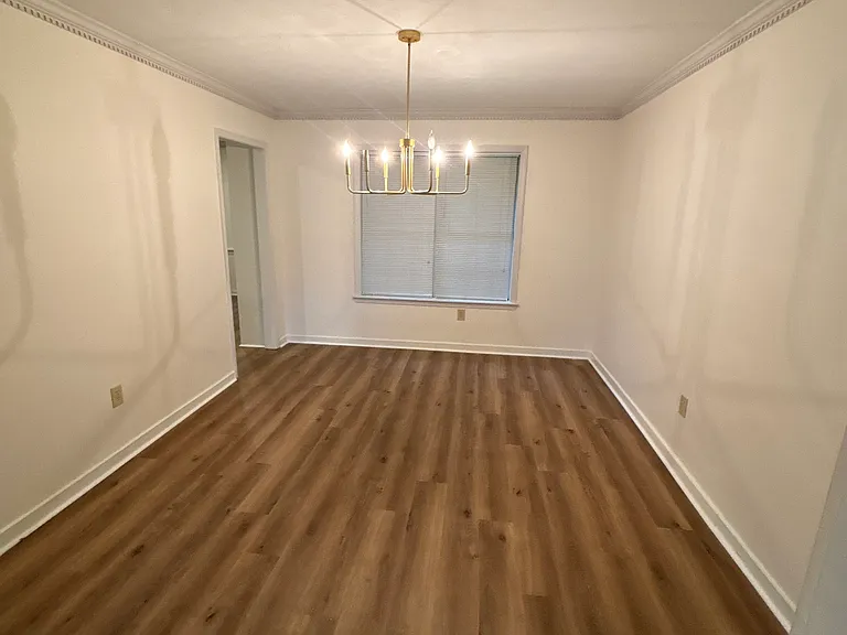 212 Hawthorne Dr — Photo 6
