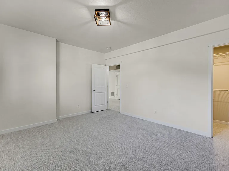 928 Graywoods Trce — Photo 20