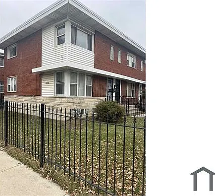 5047 W Jackson Blvd #C — Photo 2