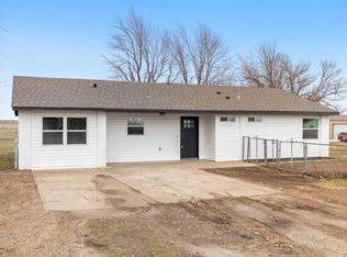 7075 Rhgato Acres Rd, Ponca City, OK 74604