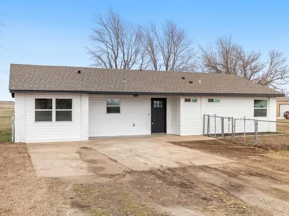 7075 Rhgato Acres Rd, Ponca City, OK 74604