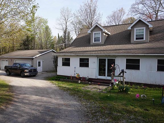 2nd image of 6970 Wickert Rd