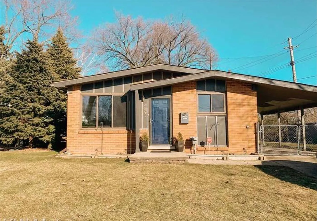 3504 Greenway Ave photo 1