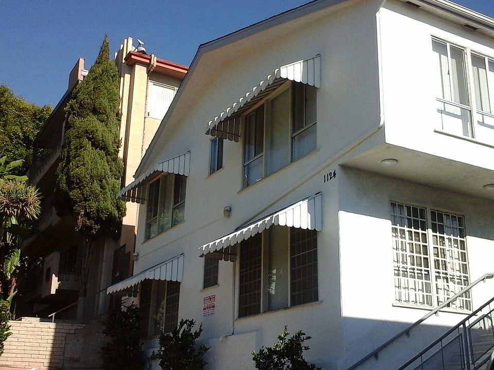 1st image of 1124 N Clark St APT 7
