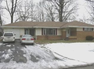 75 Lawnview Ave SE, Niles, OH