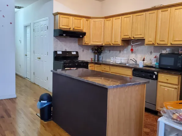 49 Nelson Avenue image 4 of 13