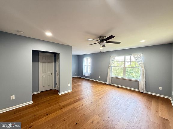 5th image of 113 Gretchen Ct
