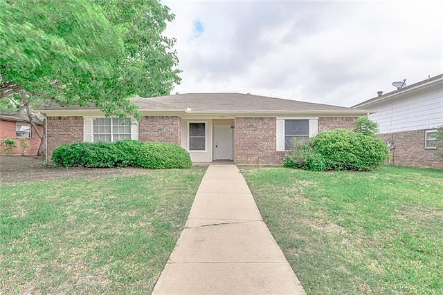 1st image of 1009 Flower Dr