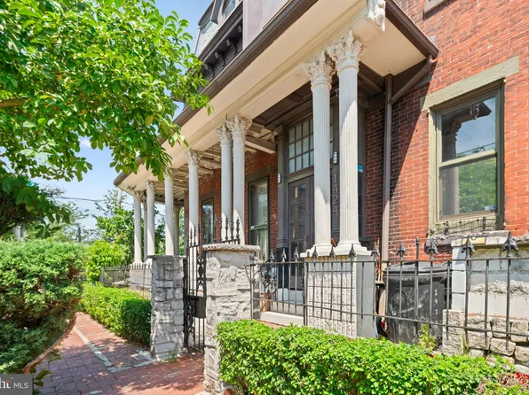 1424 Castle Ave, Philadelphia, PA 19145