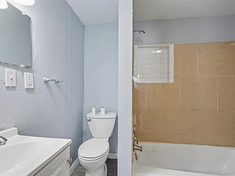 139 N Hamilton St #2 — Photo 10