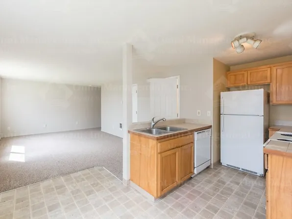 660 NW Fenton St, McMinnville, OR 97128