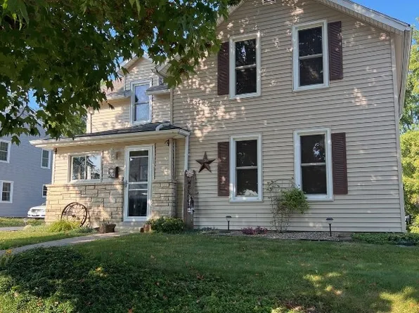 304 N Ford St, Anamosa, IA 52205