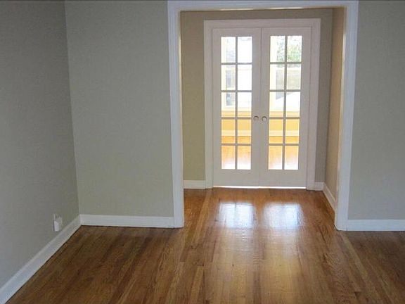 5th image of 4950 W Warwick Ave APT 2R