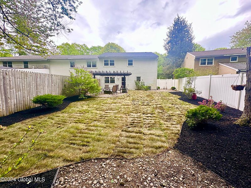 5th image of 24 Barkwood Lane