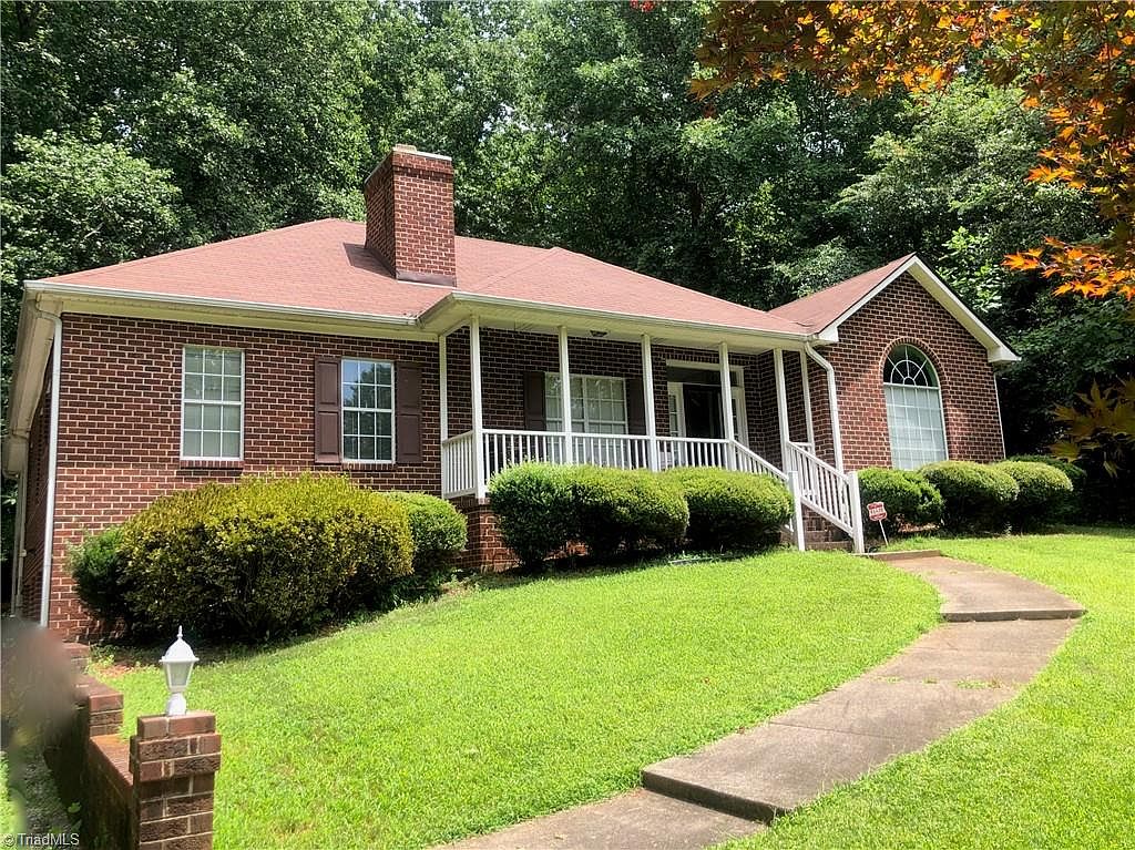 2513 Treetop Ln, Winston Salem, NC 27101 Zillow