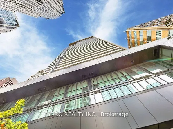 770 Bay St Penthouse 601, Toronto, ON M5G 0A6