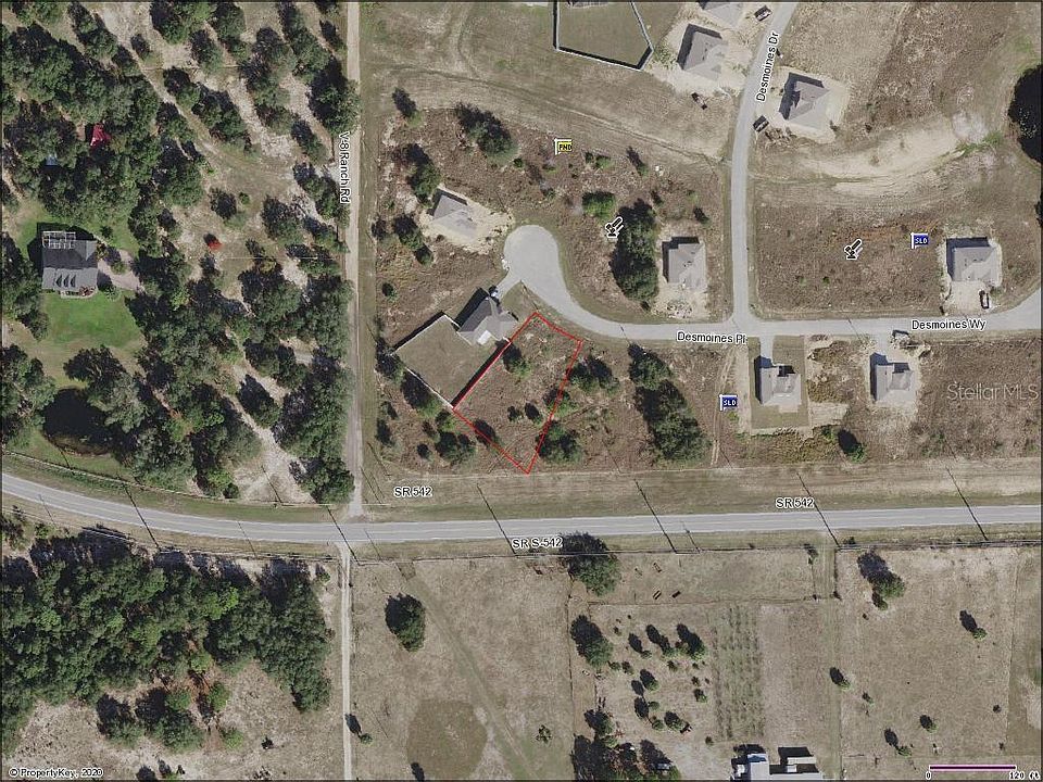 2nd image of 812 Desmoines Pl