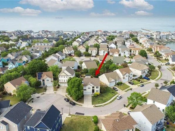 9559 Bay Point Dr, Norfolk, VA 23518