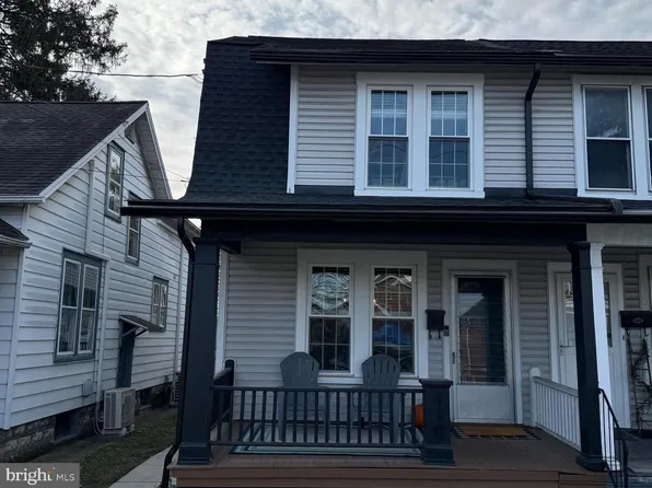 410 E Catherine St, Chambersburg, PA 17201