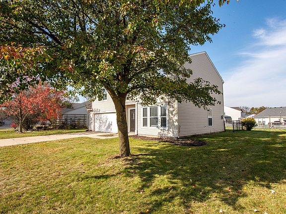 3rd image of 1298 Rosemary Ct