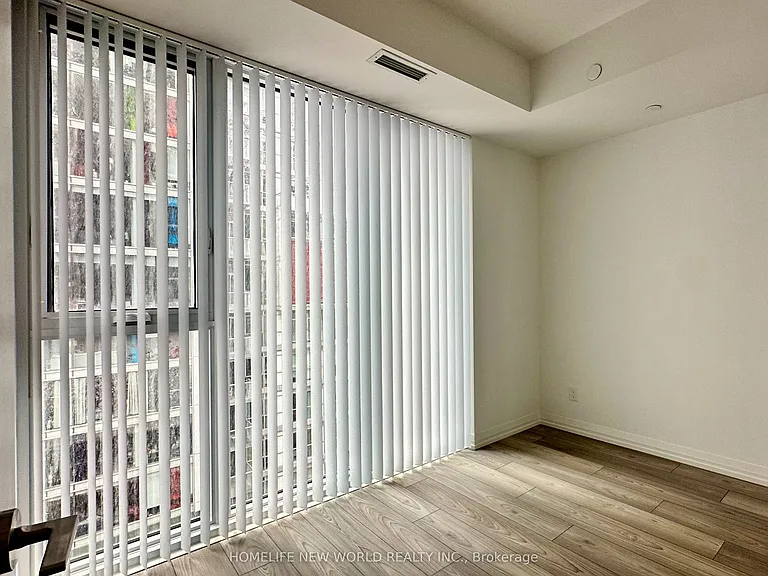 400 King St W #1608 — Photo 4