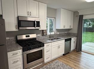 933 Wilmette Ter, Lake Zurich, IL
