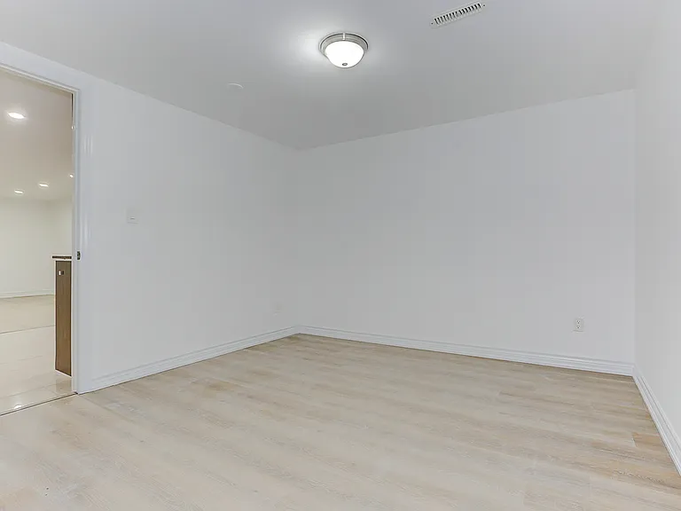 3271 Chokecherry Cres #BASEMENT — Photo 15
