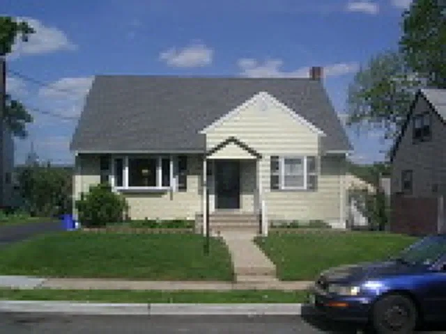 Building Photo 3
