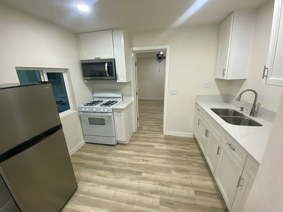 1st image of 707-21 S Orange St #709