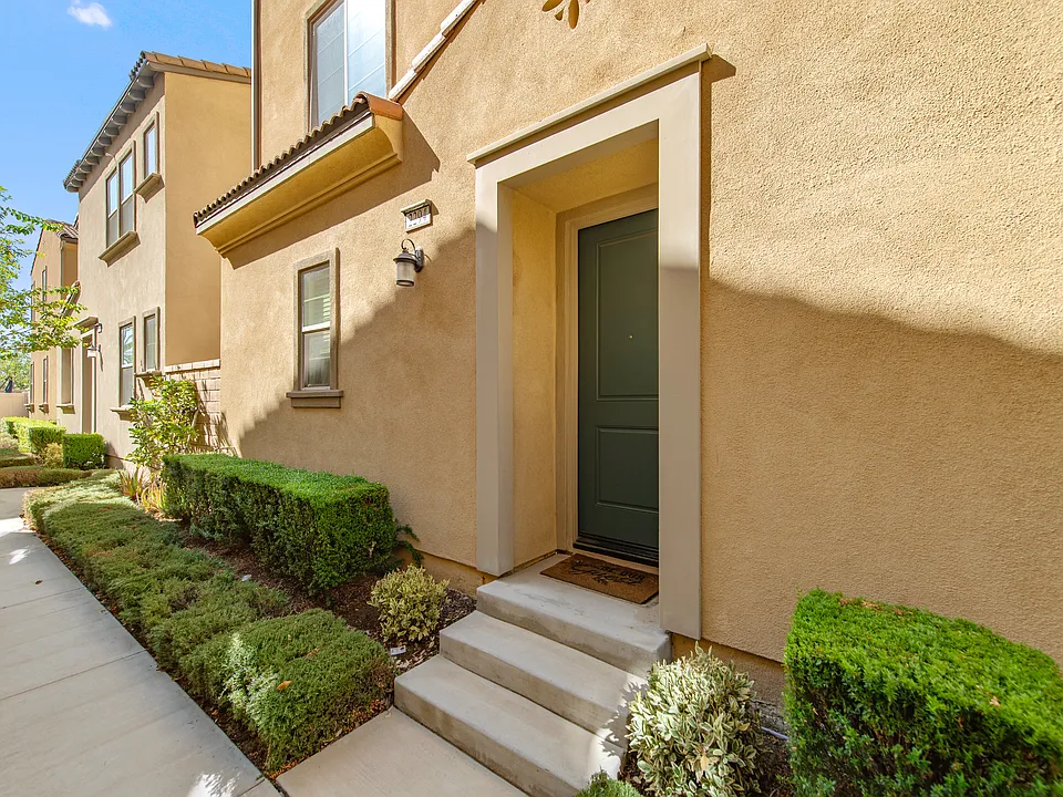 2294 Apple Ct