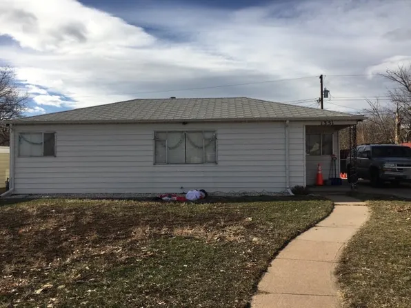 1331 S Seneca Ct, Denver, CO 80223