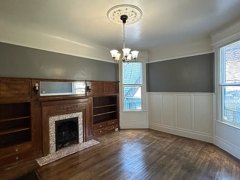 326 Capitol St #A — Photo 12
