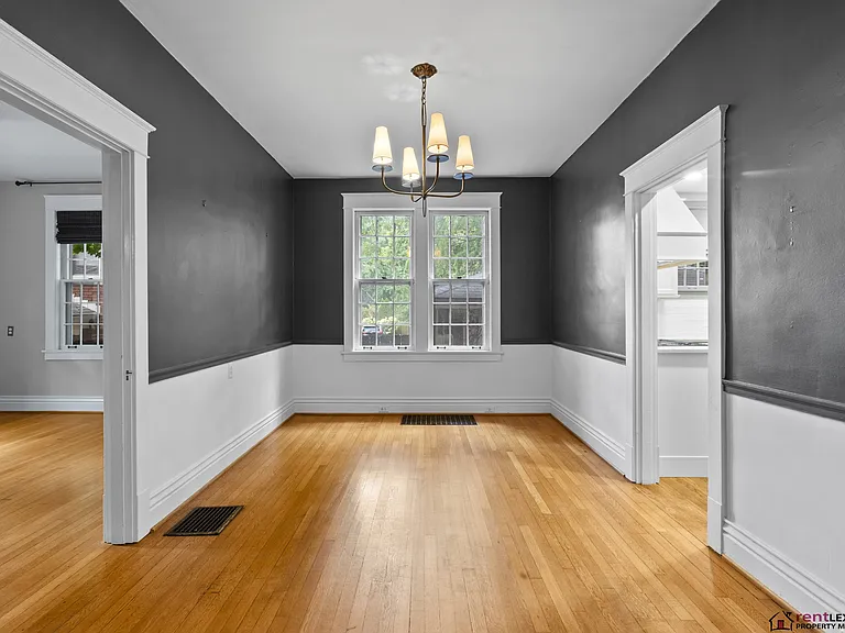 1041 Fontaine Rd — Photo 5