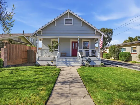 514 California Ave, Oakdale, CA 95361