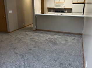 Deer Park Apartments, Lincoln, NE 68521