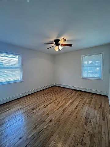 538 E Walnut St — Photo 15