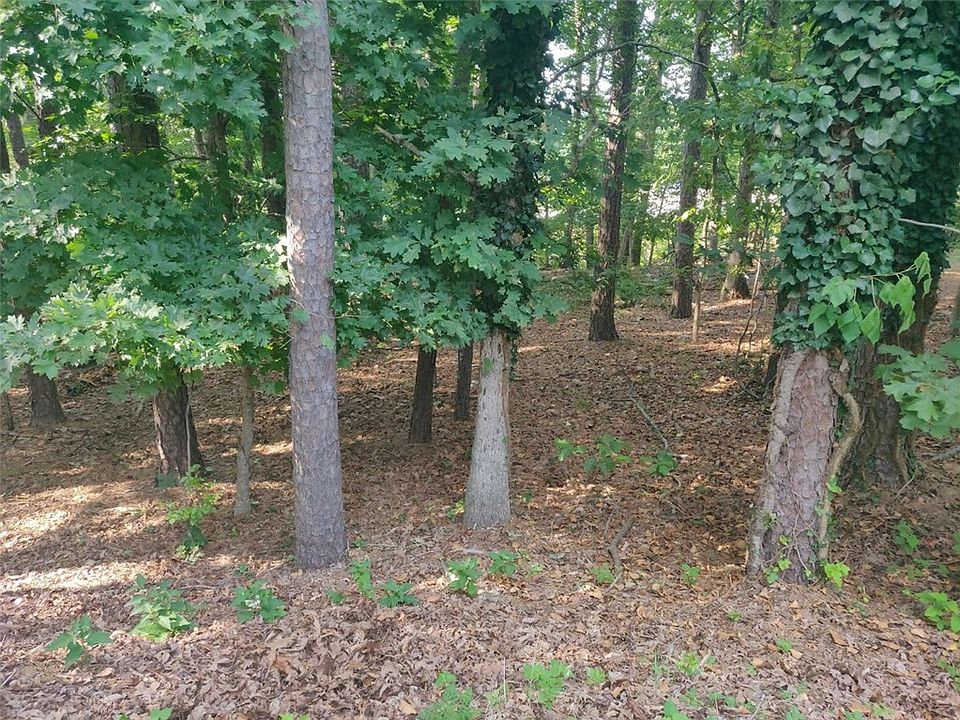 1st image of Gates Ln #7
