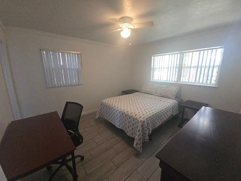 1707 Staunton Ave — Photo 11