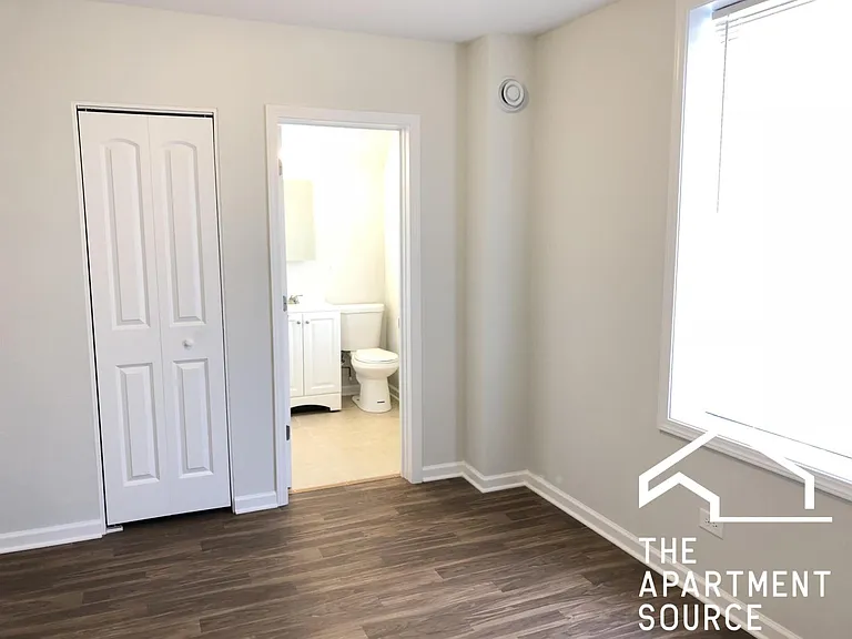 7606 N Paulina St #307 — Photo 6