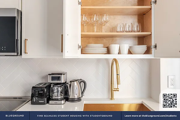 Rented by The Blueground | media 6