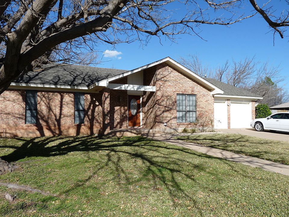 1st image of 2410 Stonecrest Dr