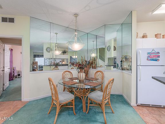 5th image of 19 Lemoyne Avenue #65