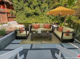 8531 Walnut Dr, Los Angeles, CA 90046