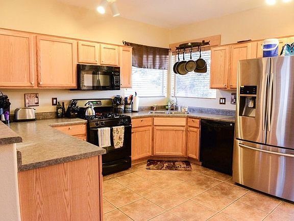 3rd image of 14312 S Avenida Zumba