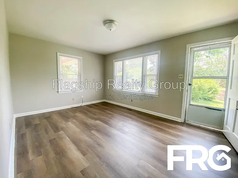 231 Bunche Dr — Photo 6