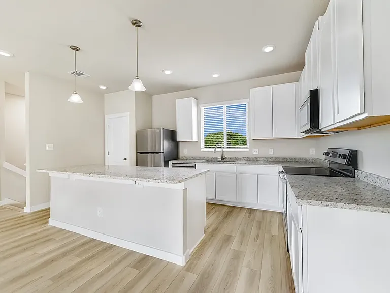 21539 Sir Walter Ln — Photo 5