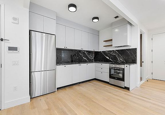 3rd image of 250 Gold St #317
