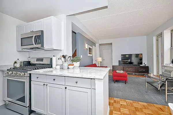 Sold by Compass | media 4